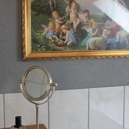 Bodensee Mit Herz Oda ve Kahvaltı 3*